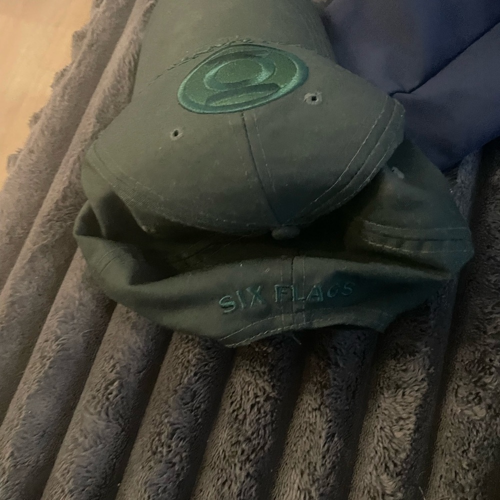 Six Flags Green Cap